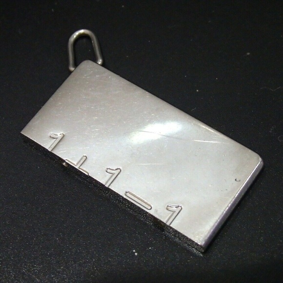 HERMES Symbol half 1+1-1 Pendant top silve… Necklaces HERMES Symbol half 1+1-1 Pendant top silve… Necklaces